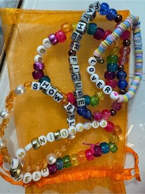 Taylor Swift Friendship Bracelet- Colorful Beaded Letter Bracelets - Multicolor